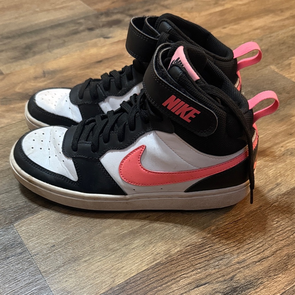 Nike Court Borough Mid 2, Girls size 5.5, Black and Pink